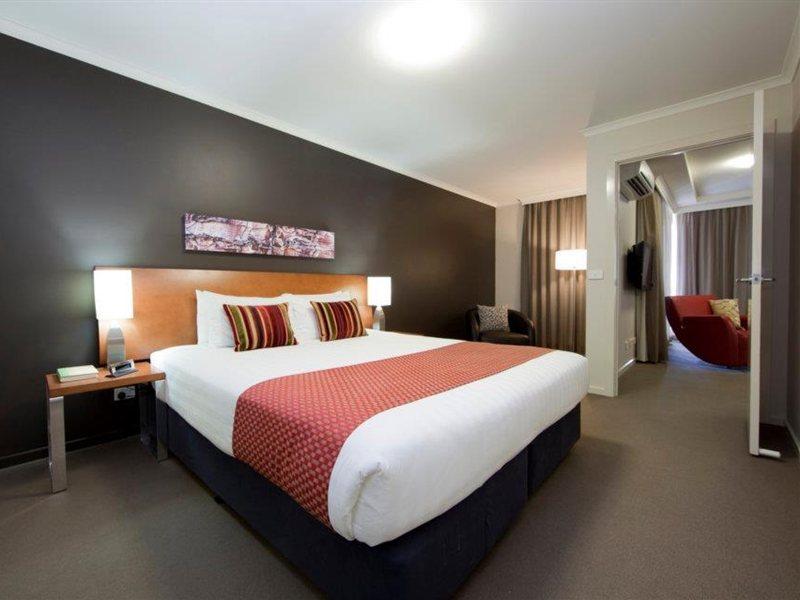 Pacific Suites Canberra Exterior foto