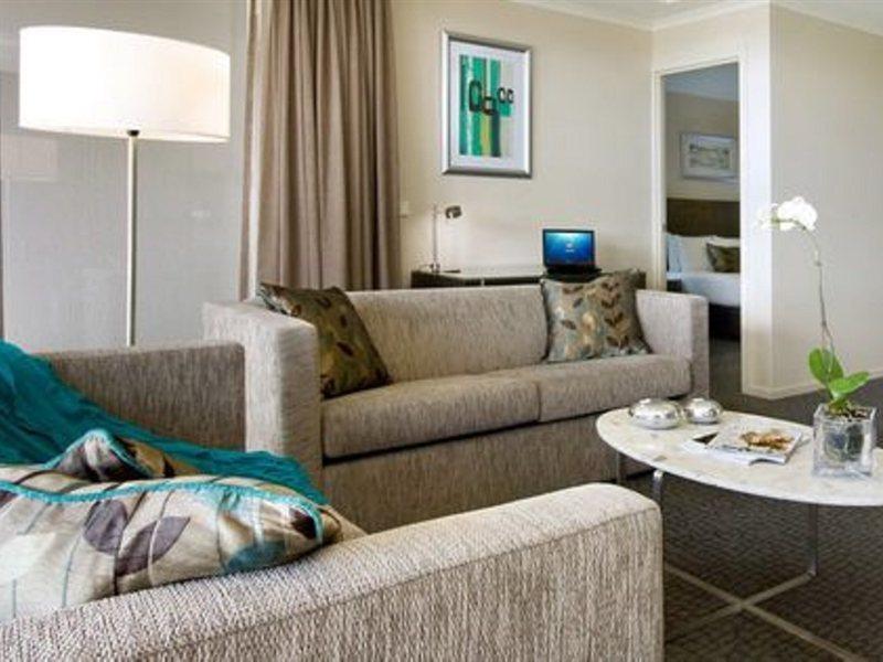 Pacific Suites Canberra Exterior foto