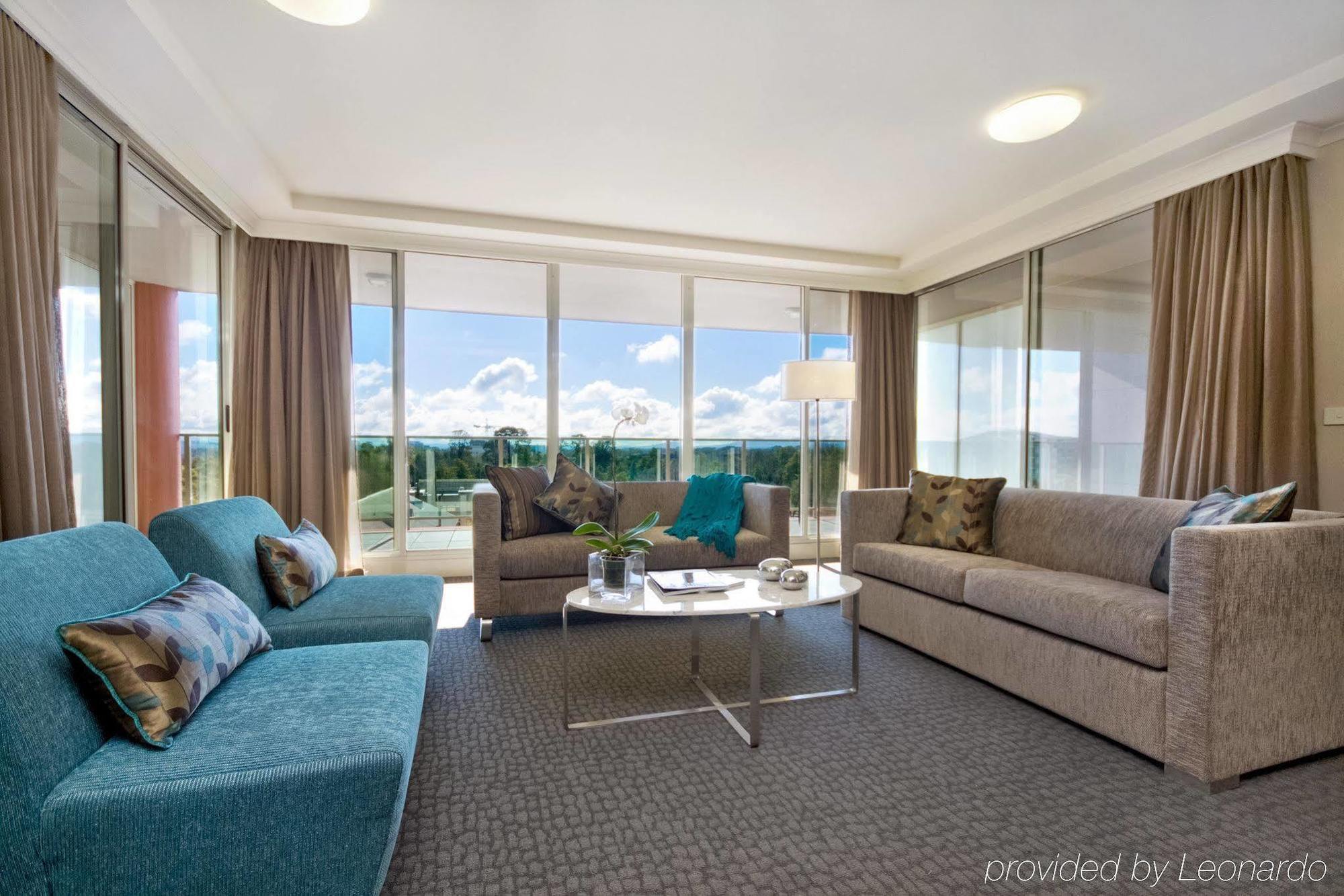 Pacific Suites Canberra Exterior foto