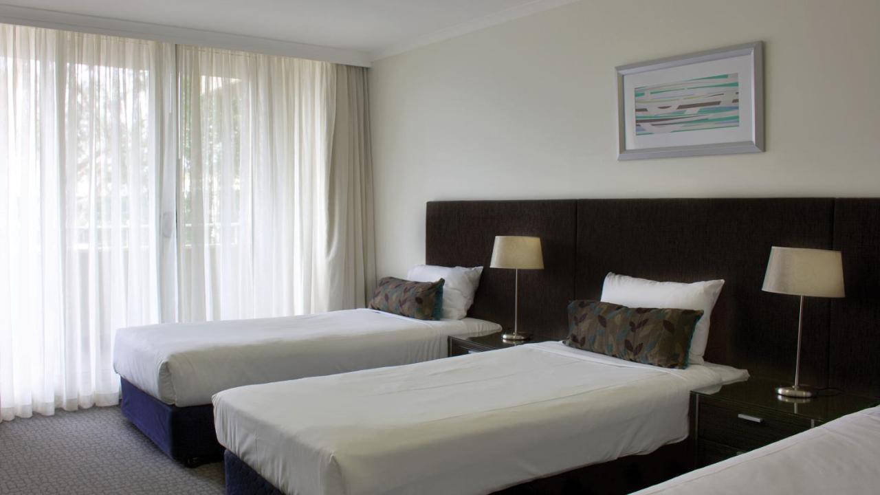 Pacific Suites Canberra Exterior foto